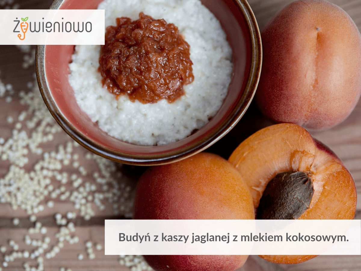 Budyń z&nbsp;kaszy jaglanej z&nbsp;mlekiem kokosowym.