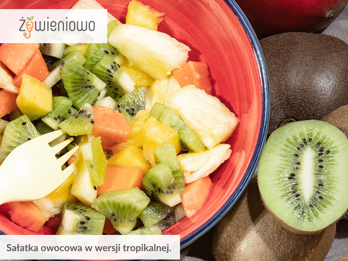 Sałatka owocowa w&nbsp;wersji tropikalnej.